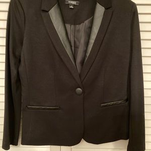 Brand New Elementz Petite Black Blazer with Faux Leather trim size PS